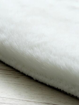 Tappeto Rex Tavşanı Dekoratif Post Peluş Halı Beyaz (Tüy Yüksekliği 22 mm)