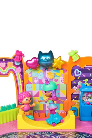 Gabby's Dollhouse Parti Salonu: 4 Kat Eğlence!