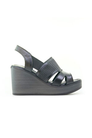 VENÜS KADIN HAKİKİ DERİ  DOLGU TOPUKLU COMFORT GÜNLÜK SANDALET (36-40)  24Y 2310801Y Z