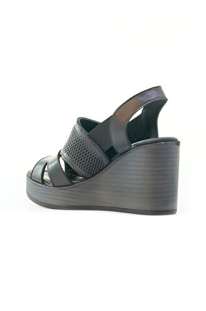 VENÜS KADIN HAKİKİ DERİ  DOLGU TOPUKLU COMFORT GÜNLÜK SANDALET (36-40)  24Y 2310801Y Z