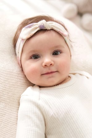 Just Inner Kız Bebek 2'li Pamuklu Bandana Bere Ayışığı Desenli Fiyonklu Esnek ve Konforlu (684602)