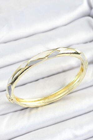 Mineli Pirinç Gri Beyaz Baklava Desenli Gold Renk Kadın Kelepçe