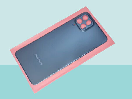 Samsung Galaxy M33 Uyumlu Arka Kapak Batarya Kapağı - MAVİ