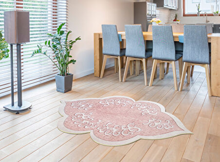 Dekoreko Figürlü Özel Kesim Halı 103