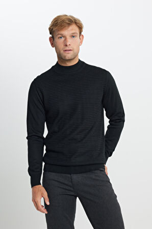 Yünlü Sıcak Tutan Standart Fit Normal Kesim Yarım Balıkçı Yaka Jakarlı Triko Kazak