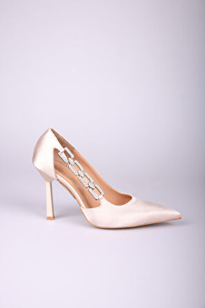 TAŞ DETAYLI SİVRİ BURUN TOPUKLU AYAKKABI