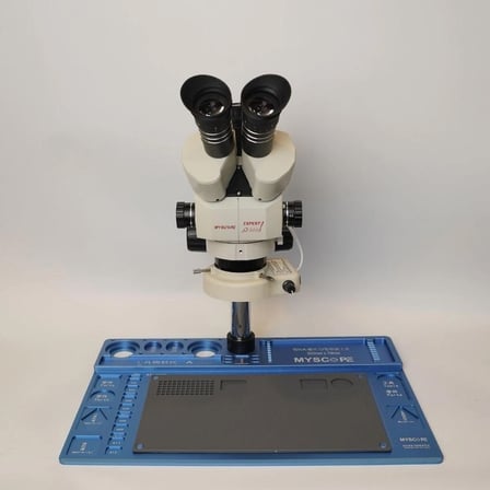 Myscope Td-7s Kamera Yuvalı Profesyonel Trioküler Beyaz Kafa Tamir Mikroskobu ve LED Işıklı Geniş Mavi Çalışma Tablası (MY-7S)