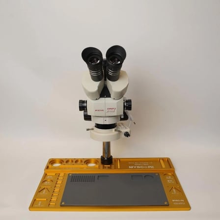 Myscope Td-7s Kamera Yuvalı Profesyonel Trioküler Beyaz Kafa Tamir Mikroskobu ve LED Işıklı Geniş Gold Çalışma Tablası (MY-7S)