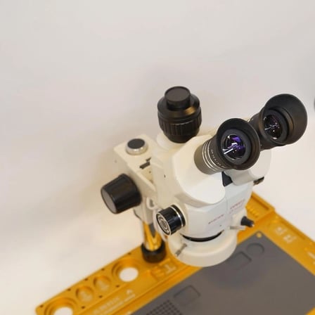 Myscope Td-7s Kamera Yuvalı Profesyonel Trioküler Beyaz Kafa Tamir Mikroskobu ve LED Işıklı Geniş Gold Çalışma Tablası (MY-7S)