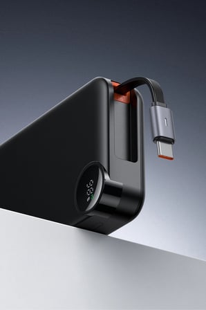 Mcdodo MC-3870 10000mAh 30w A+c Dijital Göstergeli Powerbank (Dahili Type-c Geri Çekilebilir Kablo)