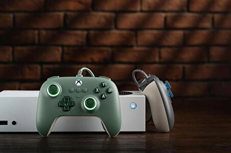 8BitDo Ultimate C Kablolu Hall Effect Controller Xbox Series X Series S - 0ne & Windows PC Koyu Yeşil