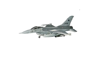 Hasegawa F-16A Plus Fighting Falcon Savaş Uçağı Maketi 1/72 Gri