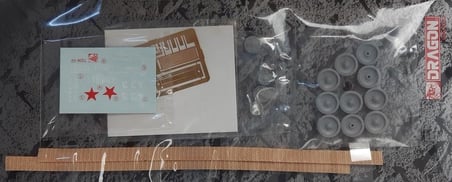1/72 Soviet SU-100 Tank Avcısı Maketi, Dragon 7208