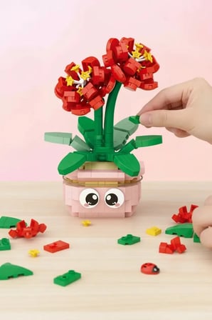 Miniso Lisanslı Bahar Ev Bitkileri Serisi Oyun Bloğu Lilyum – Dekoratif Eğitici Oyuncak 10 Cm