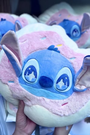 Disney Lilo & Stitch Lisanslı Parti Serisi Donut Şekilli Yumuşak Dekoratif Yastık