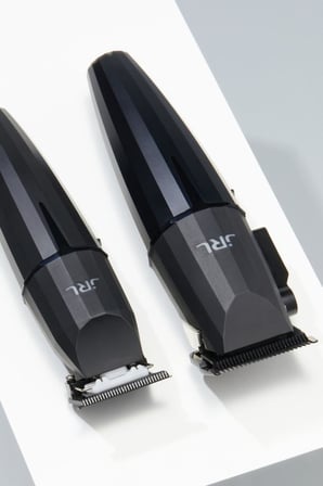 JRL ONYX Combo Serisi 2'li Standlı Tıraş Makinesi Seti 2020 Clipper + 2020 Trimmer Siyah
