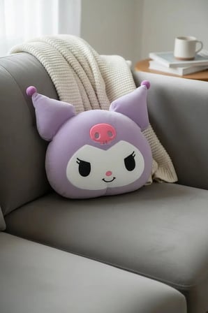 Sanrio Lisanslı Kuromi Yastık 38 Cm – Ultra Yumuşak Dekoratif