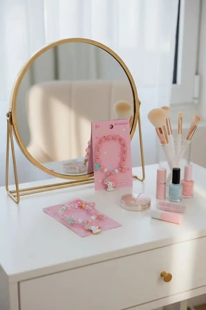 Sanrio Lisanslı My Melody Boncuklu ve Pembe Detaylı Şık Saç Lastiği – Çocuk ve Genç Toka Aksesuarı