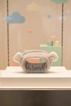 Miniso Lisanslı Hayvan Serisi Kalın 3D Koala Saç Bandı – Makyaj & Cilt Bakımı İçin Yumuşak