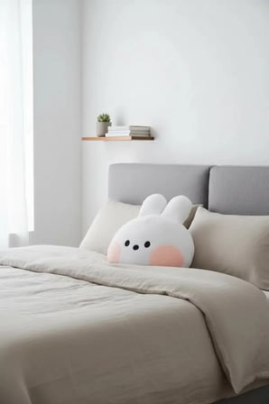 Miniso Lisanslı Minini Koleksiyonu Conini Baş Şeklinde Yastık – 43 Cm