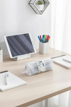 Miniso Minimalizm Serisi A6 Çift Izgara Örgü Kalemlik – Şeffaf Fileli Fermuarlı Kalem Kutusu