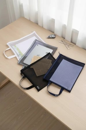 Miniso Lisanslı Minimalizm Koleksiyonu A4 File Belge Çantası 34x24 cm – Şık Ofis Düzenleyici