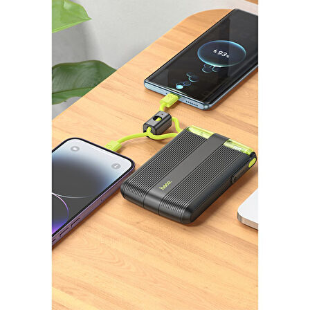 Hoco J127 10.000 mAh Dijital Göstergeli Dual Kablolu 20W PD Mini Powerbank - Beyaz