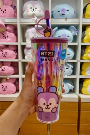BT21 Lisanslı Mang Çift Cidarlı Pipetli Şişe – Holografik Tasarım Soğuk İçecek Matarası 800 Ml