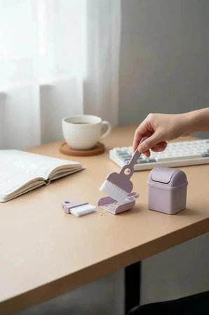 Miniso Makaron Serisi Masaüstü Temizlik Seti – Mor Renkli 3 Parça Mini Fırça ve Kürek Seti