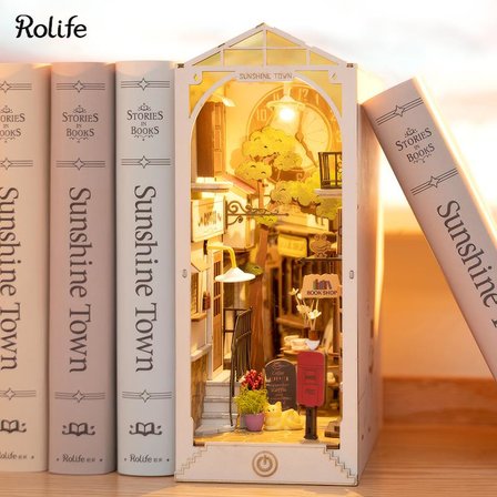 Rolife TGB02 Sunshine Town Kasaba Kitap Köşesi Book Nook DIY Minyatür Maket Model Seti Mini Dollhouse 3D Model Kit Detaylı Dekoratif Hobi Set 3D Puzzle Tiny House