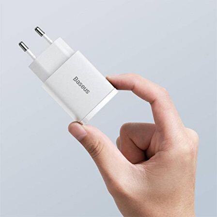 Baseus USB 20 Watt Hızlı Şarj Aleti Beyaz