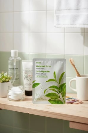 Miniso Lisanslı Bitki Özlü Ferahlatıcı Yüz Maskesi – Çay Ağacı