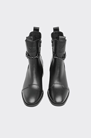 Fermuarlı Tokalı Hakiki Deri Kadın Bot