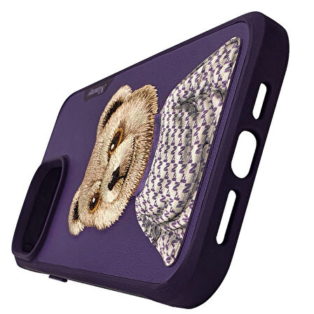 iPhone 15 Pro Max Uyumlu 3D Kıyafet Mor Ayıcık Detaylı Nakış İşlemeli Kabartmalı Fashion Pet Kılıf