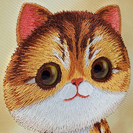 iPhone 15 Pro Uyumlu 3D Göz Golden Kedi Detaylı Gerçek Nakış İşlemeli Kabartmalı Big Eyes Kılıf