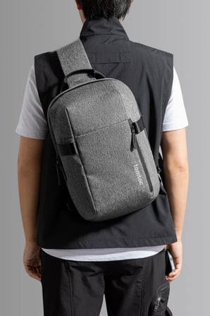 Navigator T24 14 Inç / 7l Gri Çapraz Ipad Omuz Sırt Çantası - T24m1g3