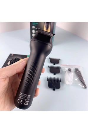 Şarjlı Tıraş Makinesi | V-990 - 8000 RPM Turbo LED Işıklı 200 Dakika - Siyah