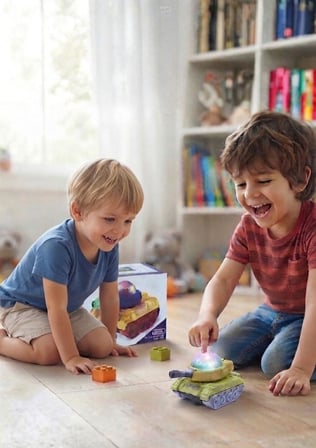 3D Işıklı Sesli Çarp Dön Sensörlü Tank