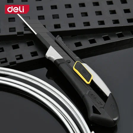 DELI Profesyonel 18 mm SK2 Kırılabilir Maket Bıçağı | Alüminyum Alaşımlı Gövde