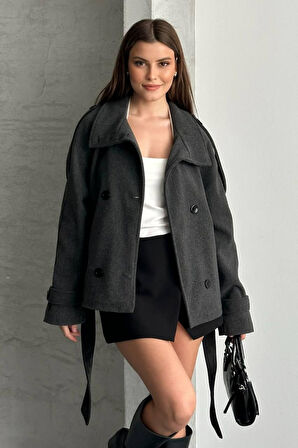 DÜĞMELİ KUŞAKLI KAŞE KISA KABAN