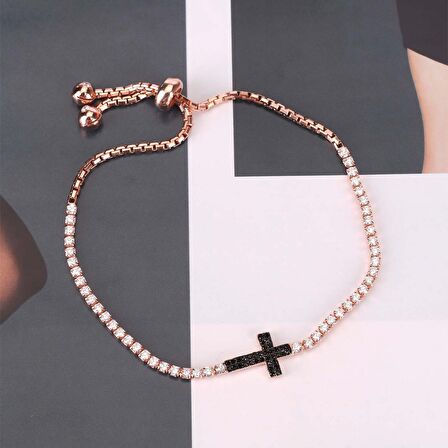 Zirkon Taşlı Pırlanta Montür Asansörlü Alttan Ayarlı Siyah Taşlı Su Yolu Haç Gümüş Bileklik