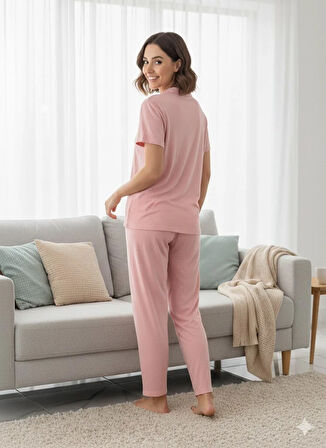 KADIN PEMBE DÜĞMELİ PİJAMA TAKIMI