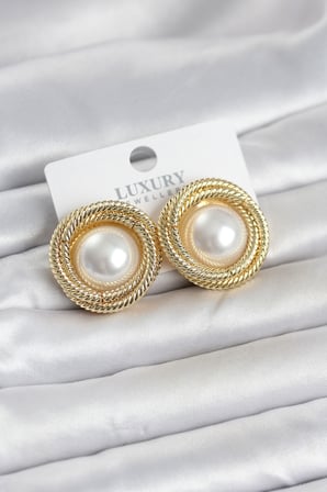 Pirinç Gold Renk Sarmal Model İncili Kadın Küpe -