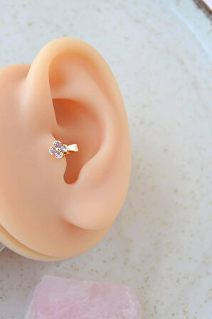 Soft Pembe Çiçekli Tragus Piercing – Halka Model, 6 mm