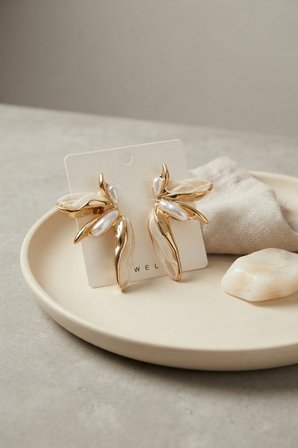 Krem Renk Lotus Yaprak Model Kadın Küpe -