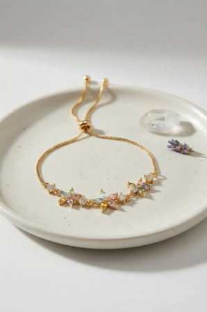 Pirinç Gold Renk Çiçekli Model Zirkon Taşlı Asansörlü Bileklik -