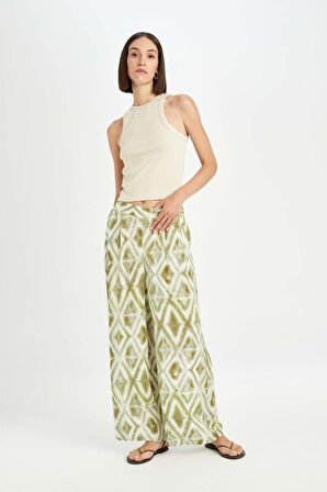 DeFacto Relax Fit Viskon Kumaş Pantolon Desenli Cepli Geniş Paça Krinkıl D3794AX24AUGN702