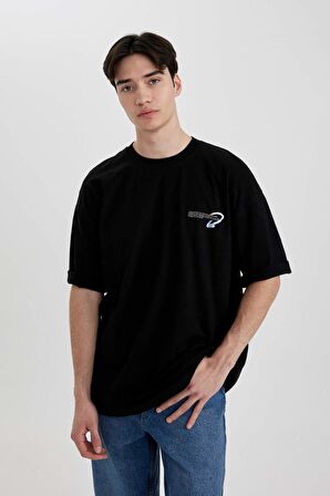 DeFacto Loose Fit Bisiklet Yaka Sırt Baskılı Kısa Kollu Tişört B8949AX24SMBK81
