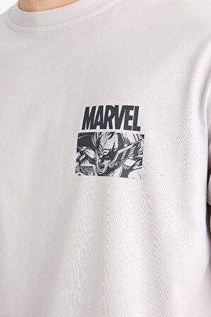 DeFacto %100 Pamuk Marvel Avengers Boxy Fit Bisiklet Yaka Sırt Baskılı Kısa Kollu Tişört E0718AX25SMGR184