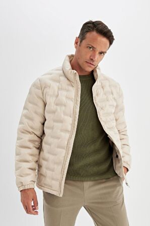 DeFacto Su İtici Şişme Mont Slim Fit Dar Kesim Dik Yaka Fermuarlı Cepli Kapitone D1234AX24WNBG655